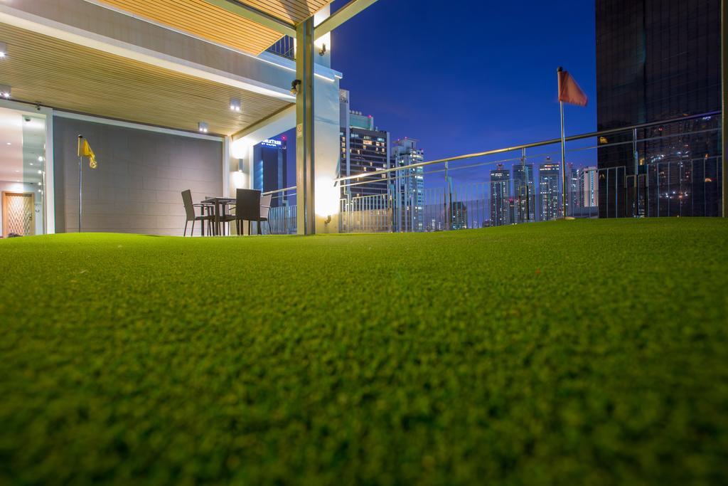 V Residence Bangkok Exterior foto