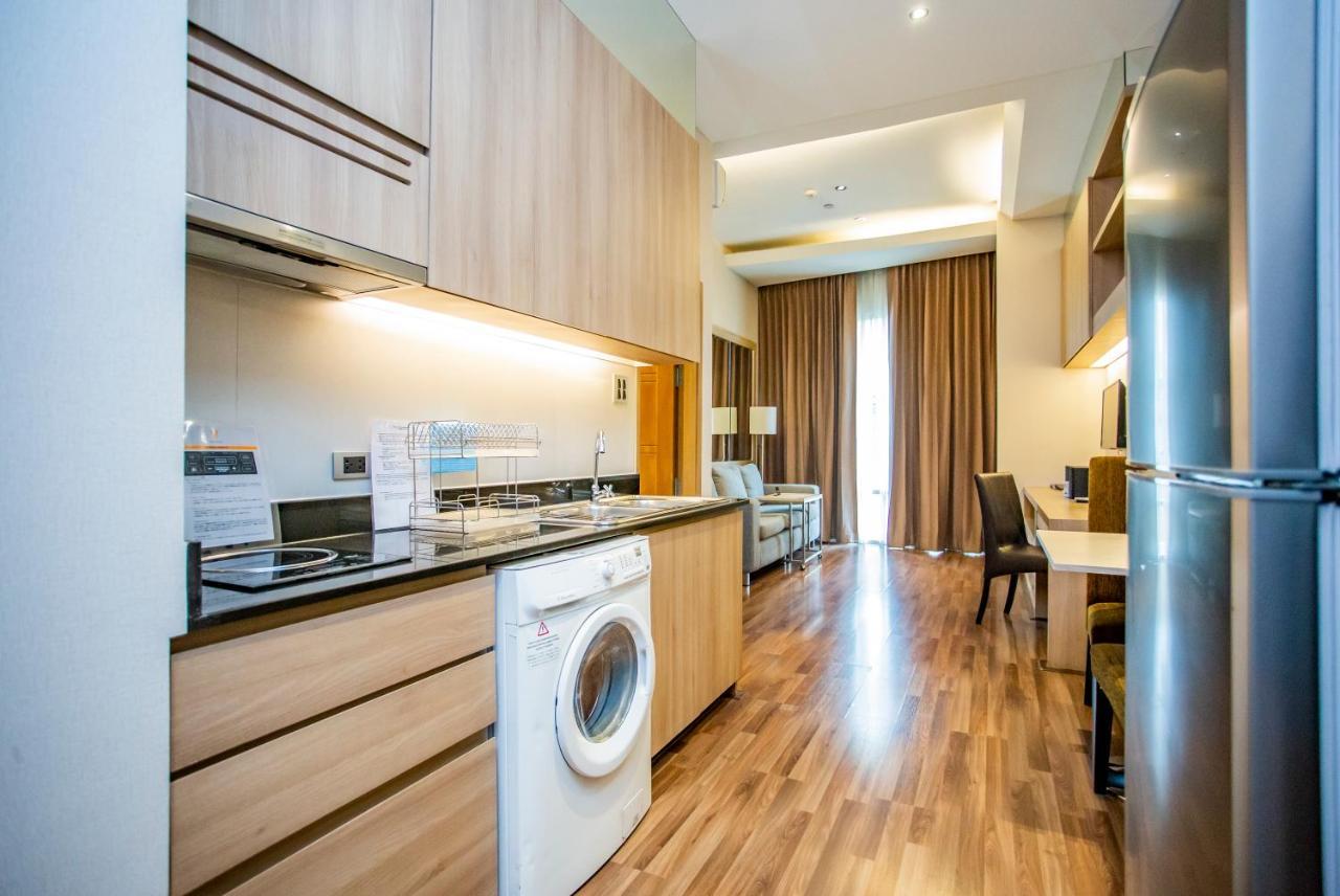 V Residence Bangkok Exterior foto